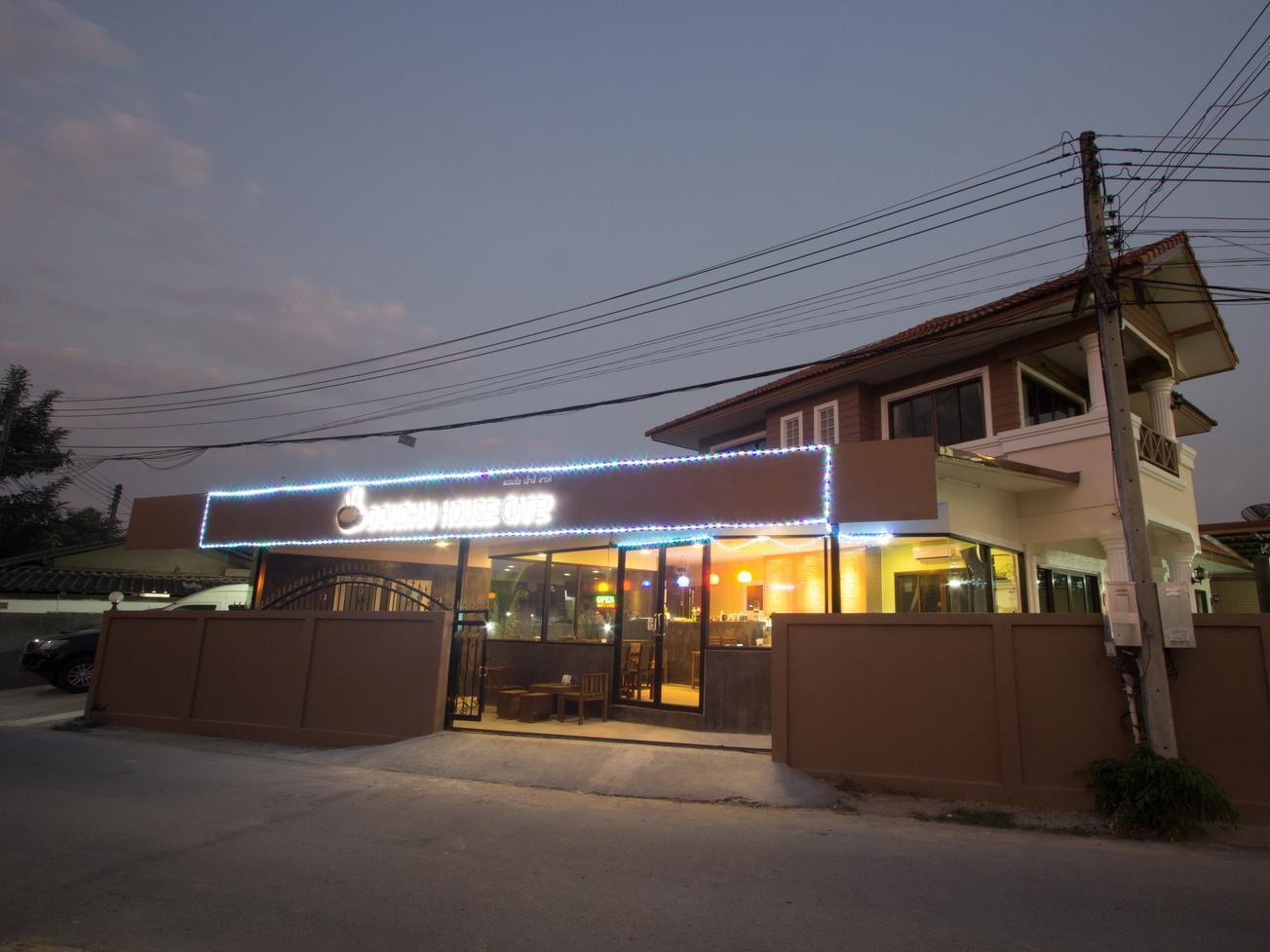 Donchai House Guest House& Cafe Chiang Mai Luaran gambar